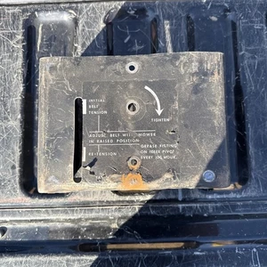 Coperchio trasmissione John Deere 318 Mule OEM usato - Foto 1 di 5