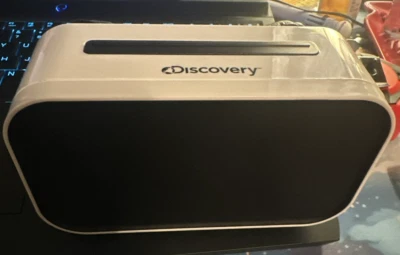 Discovery Mindblown Virtual Reality Headset - Image 1 of 4