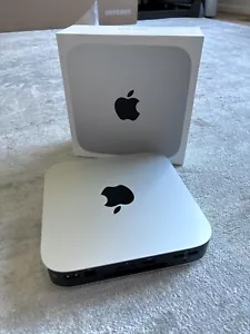 Apple Mac mini (256GB SSD, M2, 8GB, Gigabit Ethernet) Silver - MMFJ3LL/A... - Afbeelding 1 van 4