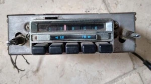 Vintage AUTOMATIC MULTIPLEX AM/FM CAR RADIO AUX-2340A Japan 1970s - Picture 1 of 4
