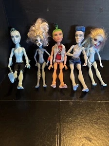 63) Lotto 5 Bambole Monster High - Controlla prima descrizione e foto COME DA FOTO - Foto 1 di 16