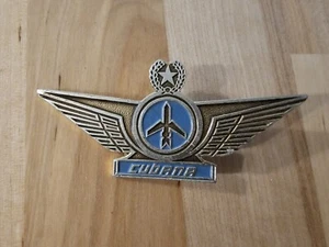 Raro CUBANA AIRLINES JEFE PILOTO AVIACIÓN UNIFORME INSIGNIA ALAS ALA 1950 CAPITÁN - Imagen 1 de 2