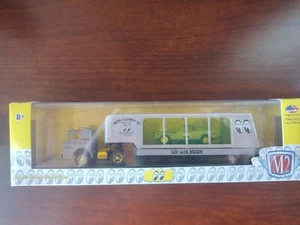 M2 Machines Mooneyes 1964 Ford C950 & 1966 Mustang Fastback 2+2 RAW Hauler 1/250 - Picture 1 of 7