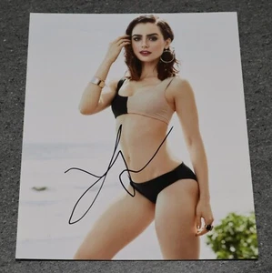 Foto autógrafa firmada personalmente a mano de Lily Collins 10X8 regalo de Emily en París - Imagen 1 de 1