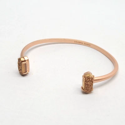 Brazalete Kendra Scott Chapado en Oro Rosa Brazalete Drusy Extremos Ajustable Abierto Foto 1 de 4