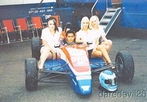 1990's GWR Formula Ford Grid Girls blankback postcard Cover