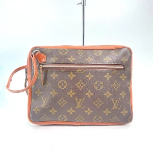 Auténtico bolso clutch deportivo con monograma vintage de Louis Vuitton RG832 - Imagen 1 de 23