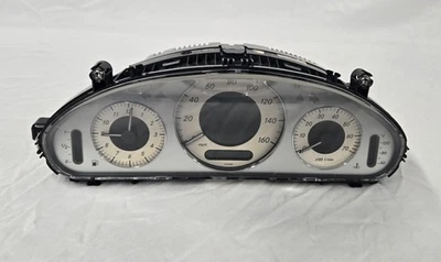 Cuadro de instrumentos velocímetro Mercedes Benz E350 2007-08 3,5 L ID-2115404348 OEM Foto 1 de 4