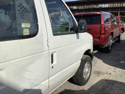 Espejo retrovisor montado en vela para puerta delantera de pasajero para camioneta Ford E150 02-14 4657284 Foto 1 de 4