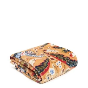 💛NEW Vera Bradley Plush Throw Blanket  FRENCH HENS  NWT  23653-16948 🐓 🧡🐔🥚 - Picture 1 of 11