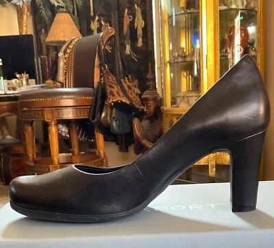 NUEVO Rockport Zapatos de salón de cuero Tacones Cómodos Plantillas acolchadas 8,5 M Movimiento total NUEVO Foto 1 de 4