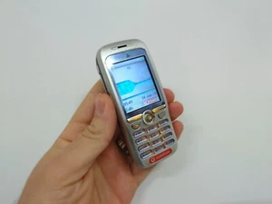 Sony Ericsson F500i (Unlocked) Mobile Phone simple basic classic retro collector - Afbeelding 1 van 13