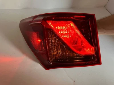 LEXUS GS350 GS450H 2013 2014 2015 CONDUCTOR IZQUIERDO LED LUZ TRASERA EXTERIOR LÁMPARA OEM Foto 1 de 4