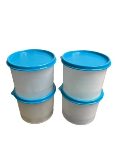 Set Of 4 Tupperware 250-32  with Turquoise Blue Lids 5227A-5 - Picture 1 of 4