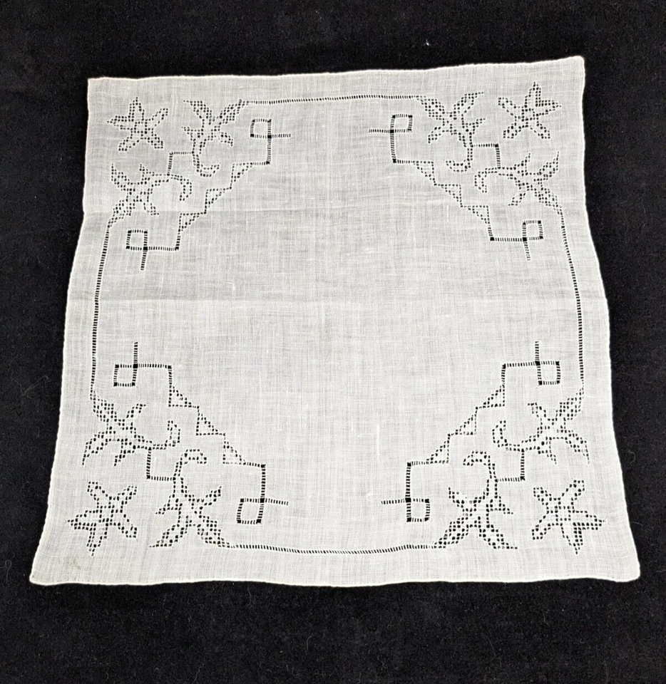 Pañuelo vintage dibujado en lino blanco 11" x 11" - dobladillo enrollado Foto 1 de 4