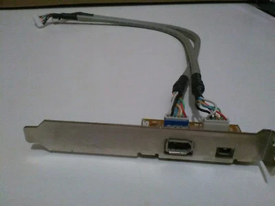 ASUS Espansione 1394 FireWire 2 Porte (A/B) - Immagine 1 di 4