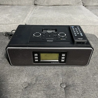 TEAC HD-1 AM/FM HD Radio Receiver Alarm Clock iPod Dock w/ Remote & Instructions - Image 1 of 4