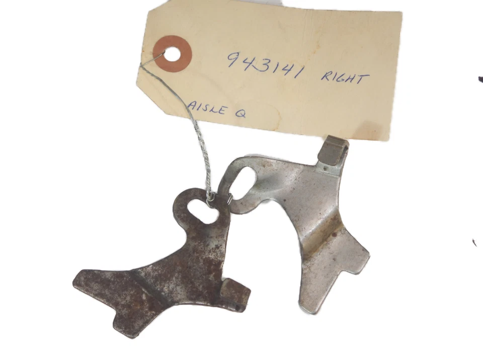 Jeep CJ5 Jeepster Commando 67-75 Passenger Brake Shoe Adjusting Lever 943141 - Image 1 of 4