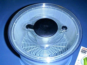OXO SALAD SPINNER Complete with Clear Lid, Basket, & Serving Bowl + Instructions - Picture 1 of 5