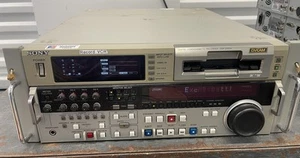 SONY DSR-2000A DVCAM Digital Video Cassette Recorder DV/MiniDV - UNTESTED - Picture 1 of 3