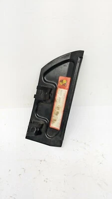 Protector de piedra protector inferior Porsche 911/enfriador de aceite Carrera tardío 930 207 121 00 Foto 1 de 3