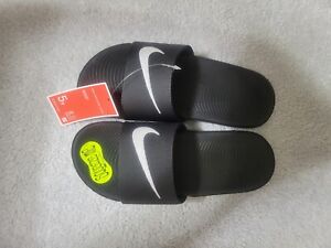 New Nike Kawa Black/White Slide (GS/PS) Sandals 819352-001 Size 5Y