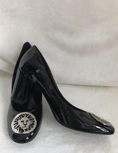 NEW ANNE KLEIN Black Patent Leather Pumps Shoes, Silver Logo, Size 8 - Picture 1 of 11