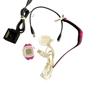 Fitbit und Garmin Uhren und Ladegeräte - für Ersatzteile - Bild 1 von 9