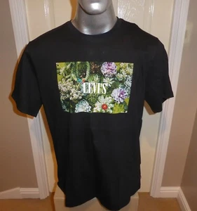 BNWT , LEVI`S SHORT SLEEVED TROPICAL GRAPHIC BLACK RELAXED FIT T-SHIRT , LARGE - Picture 1 of 4