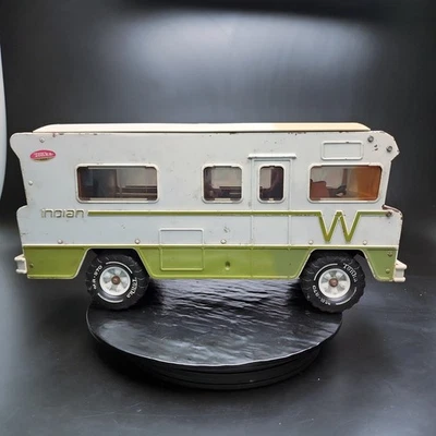 Autocaravana cámper Tonka Winnebago Indian autocaravana 22" vintage años 70 juguete de acero prensado Foto 1 de 4