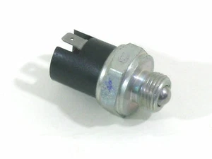 Interruptor para luz de marcha atrás (transmisión manual) - LADA Niva1600 cm3, 1700 cm3 - Imagen 1 de 2