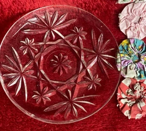 Vintage Cut Glass Dish with Star Flower Design - Picture 1 of 3