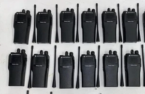 20 Refurbished Motorola CP200 UHF Radios 16 Ch 438-470 Mhz - Picture 1 of 7