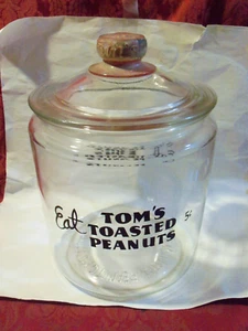 Vintage Counter Top Eat Tom's Toasted Peanuts Glass Jar 5 Cents Embossed Lid - Picture 1 of 4