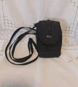 Lowepro Compact Camera Pouch Black Rezo 30 Shoulder Strap 2 Pockets Used - Picture 1 of 7