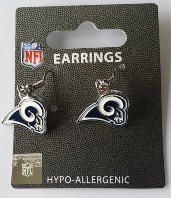 Juego de aretes colgantes plateados con logotipo del equipo de fútbol americano de los LA Rams de Los Ángeles Foto 1 de 2