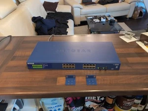 NETGEAR ProSafe GS716Tv3 Switch 16+2 Port (GS716T) Glasfaser, LLDP MED, Managed - Bild 1 von 7