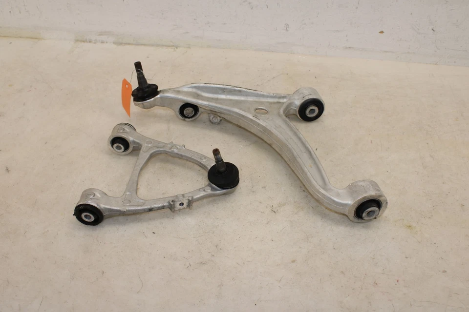 Juego de brazo de control delantero derecho Mazda MX-5 Miata 2016-2025 OEM MV65 Foto 1 de 4