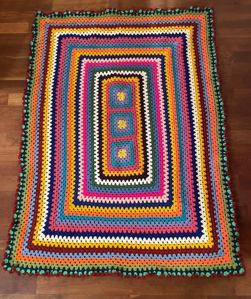 Wunderschöne Deko Häkeldecke/Plaid, Handarbeit, bunt, ca 130 x 100 cm - Bild 1 von 4