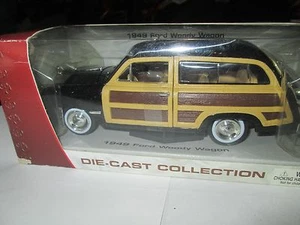 1949 49 WOODY FORD 1/24 stazione BLACK WAGON MOTORE PRESSOFUSO MAX - Foto 1 di 4