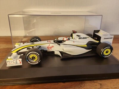 Brawn GP Mercedes BGP 001 Button British GP F1 2009 Minichamps 1/18 - Immagine 1 di 3