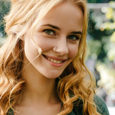 Conjunto de corazones circonita cúbica oreja cartílago pendientes Daith Tragus hélice aro anillo nariz flexible Foto 1 de 4