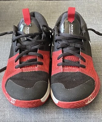 Nike Assersion vermelho preto branco juvenil tamanho 3Y - Imagem 1 de 4