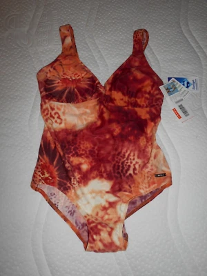 Leolook Flower Batik Badeanzug von SOLAR in apricot/bordeaux, Gr.44 Cup B NEU - Bild 1 von 4