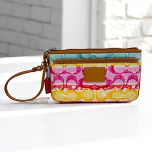 Coach Vintage Hampton Weekend Signature Stripe Wristlet Multi Colors Phone Case - Picture 1 of 4