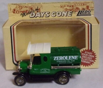 KKar LLedo - Days Gone - DG08010 - 1920 Model T Ford Wagon - Green - Zeroiene - Image 1 of 4