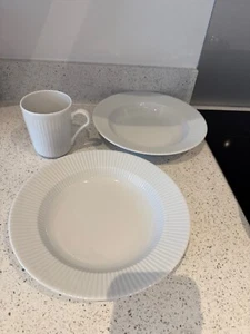 Eva Solo Eva Trio Legio Nova deep plate Ø 25 cm 2 PCS + Eva Trio Legio Nova Mug - Picture 1 of 3