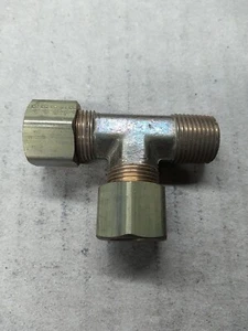 371-08-06-08 Brass 1/2" Compression Pipe Run Tee Fitting x 3/8 Male NPT - Picture 1 of 1