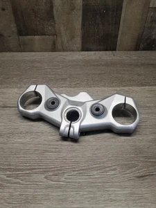 2021 21 21-25 BMW G310R G310 Front Upper Top Triple Tree Forks Clamp DL-688 - Foto 1 di 9