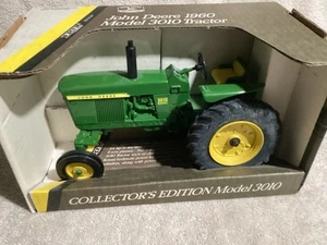 JOHN DEERE 1960 MODEL 3010 BY ERTL COLLECTORS EDITION - Picture 1 of 3